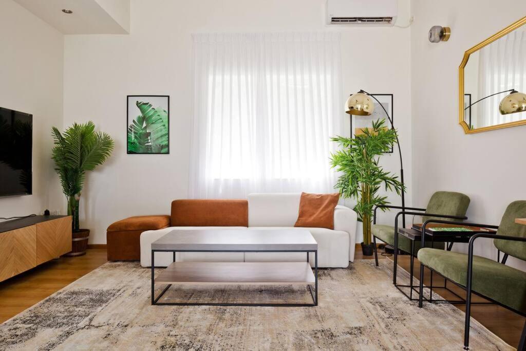 ^superior 1 Bedroom In The Heart Of The Old North^ * Tel Aviv