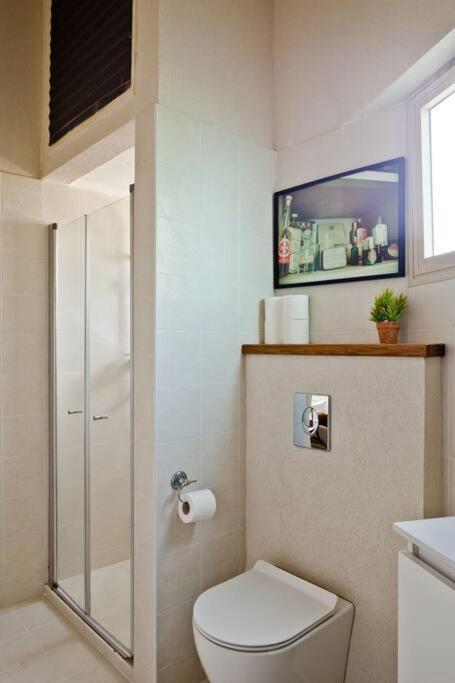 ^superior 1 Bedroom In The Heart Of The Old North^ Apartment