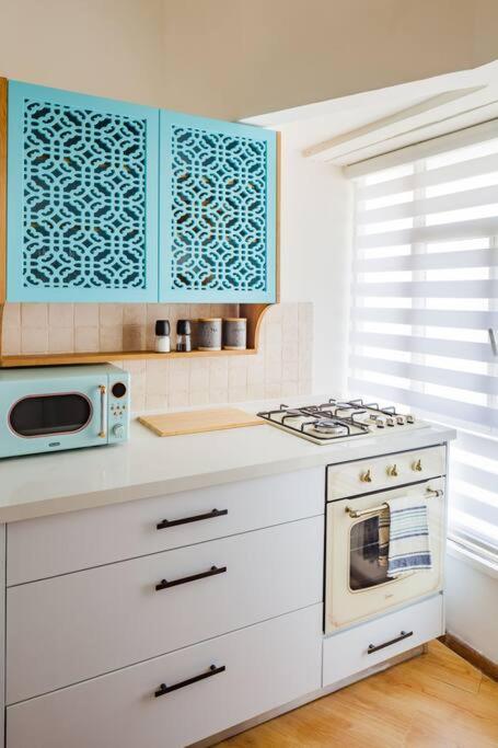 ^superior 1 Bedroom In The Heart Of The Old North^ * Tel Aviv